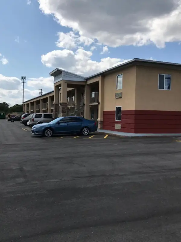 Lotus Inn and Suites Nashville 4